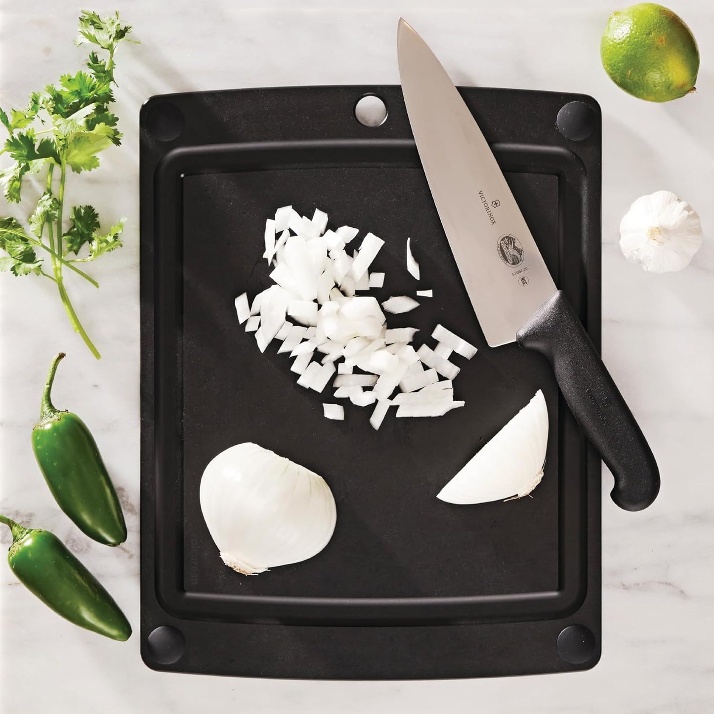 Multifunctional Cutting Board with Strainer